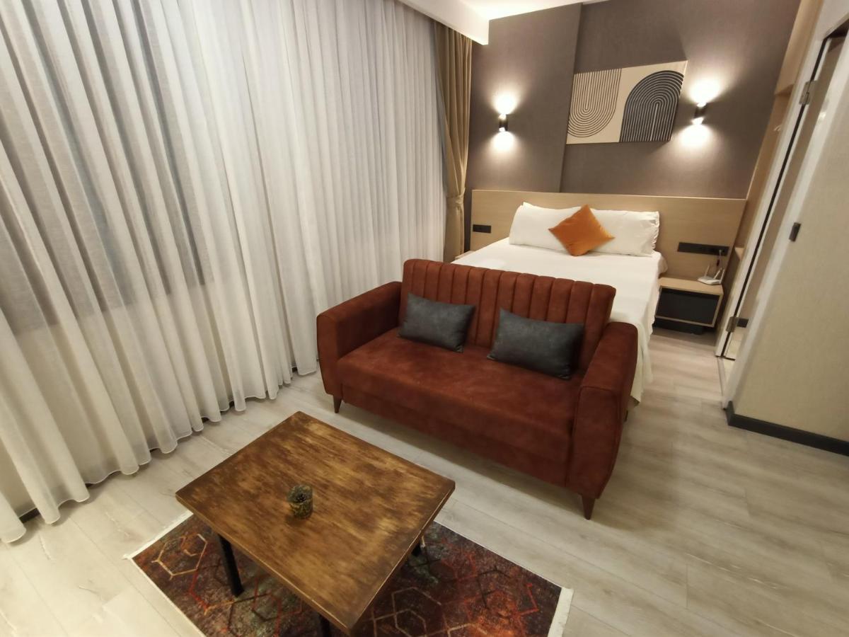 New Falcon Palas Otel Istanbul Exterior photo